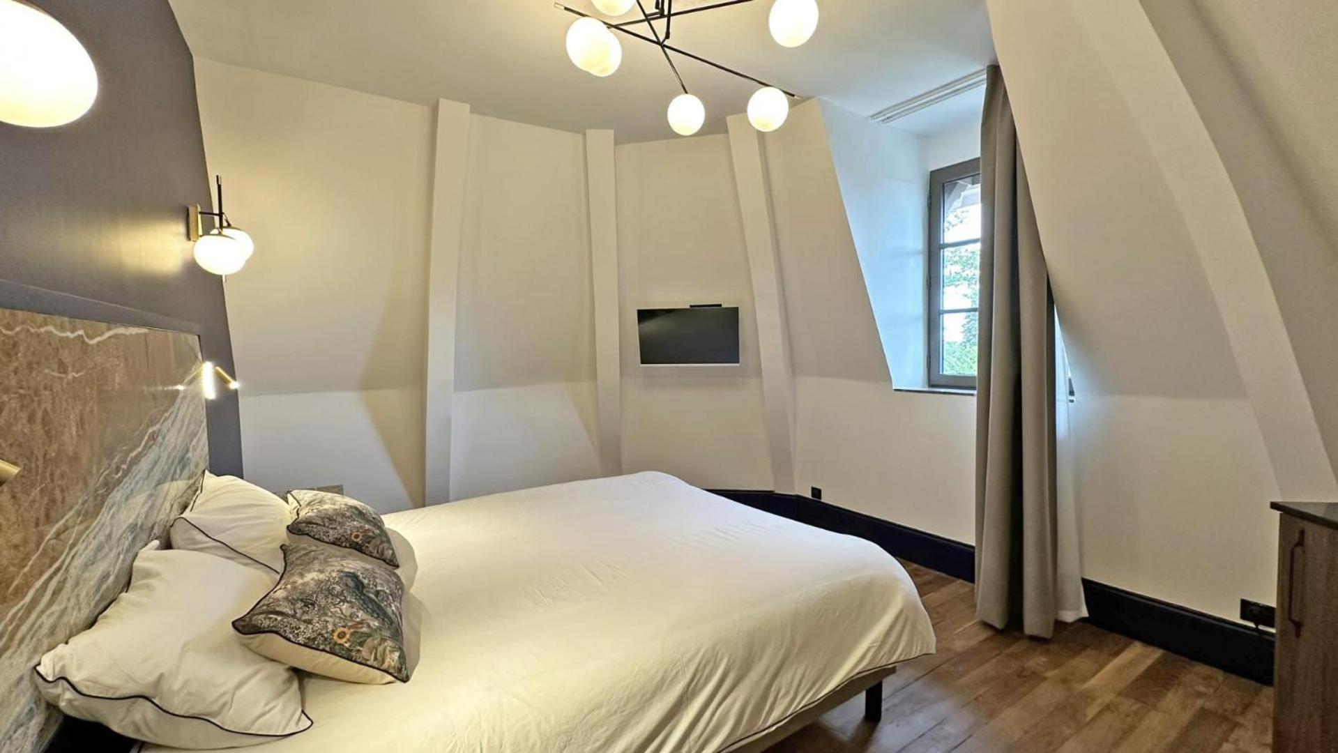 罗什舒瓦尔Le Manoir Des Perrieres住宿加早餐旅馆 外观 照片