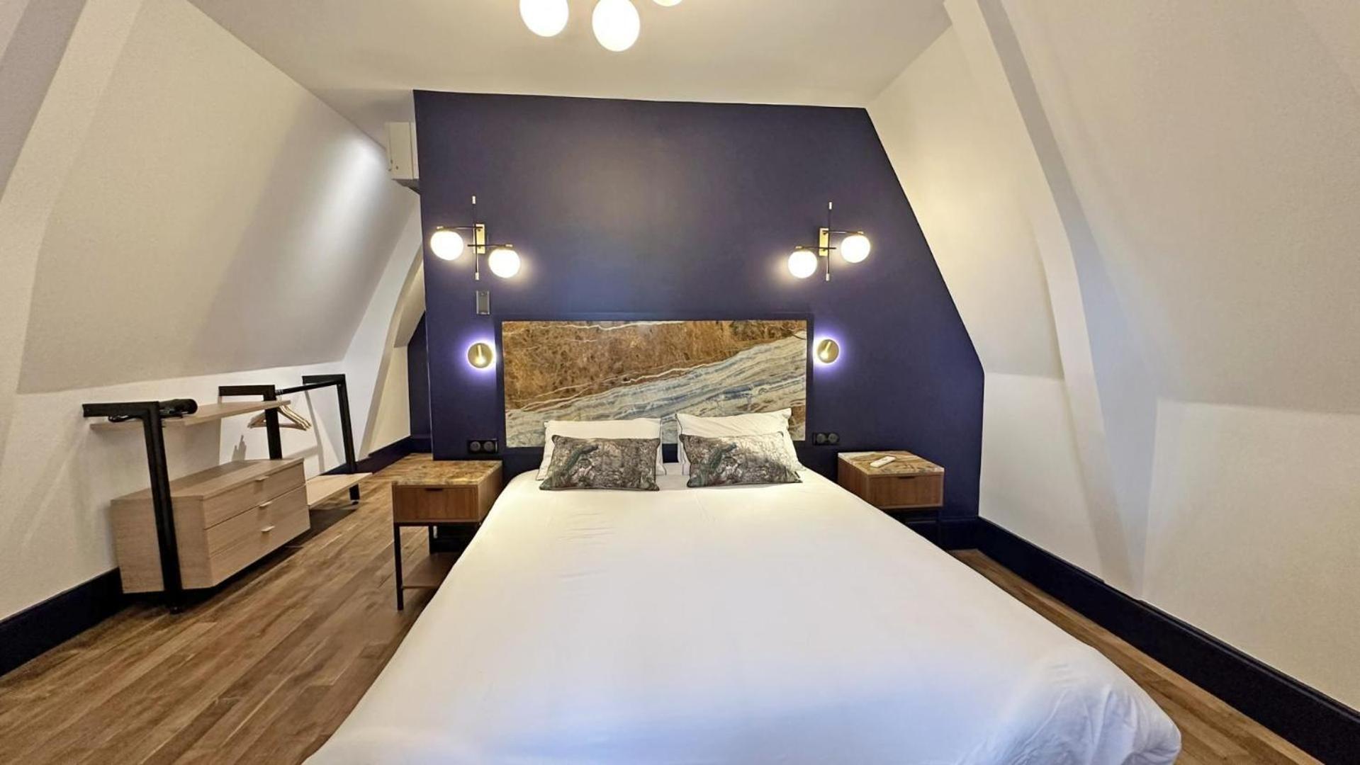 罗什舒瓦尔Le Manoir Des Perrieres住宿加早餐旅馆 外观 照片